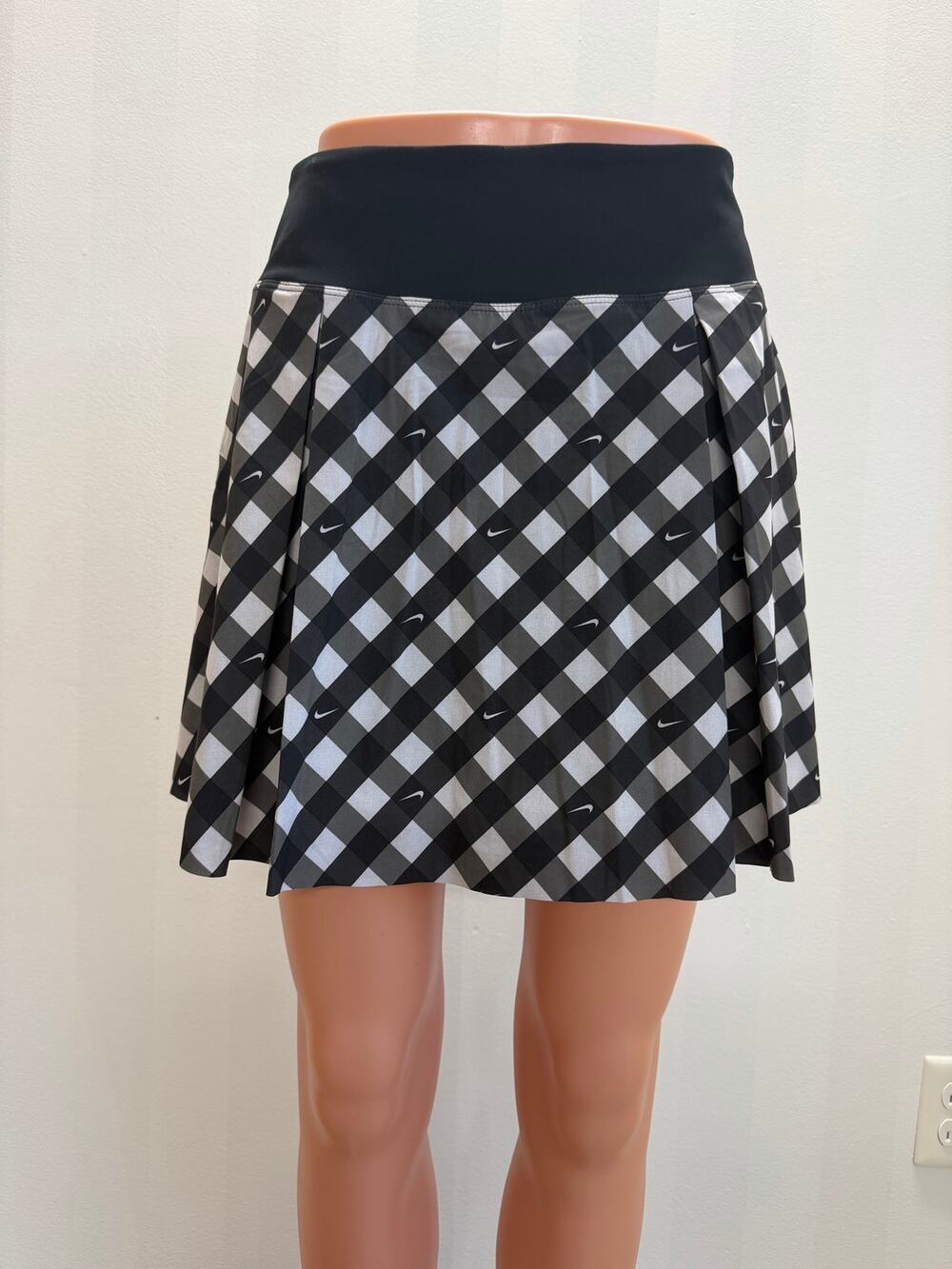 Nike Dri-FIT Gingham Swoosh Tennis Golf Skort Skirt Built In Shorts Sz M